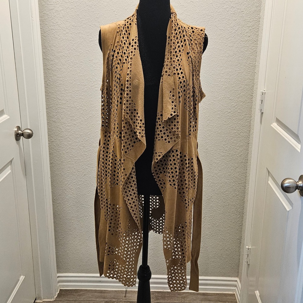 Jeff Gallano Faux Suede Duster Vest Size 2 Tan‎ Laser Cut Perforated Tie Waist